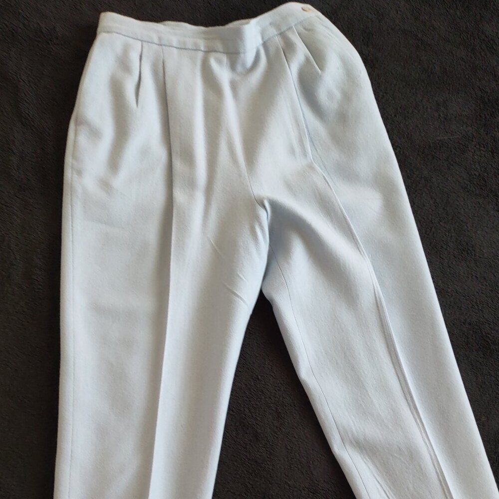 Petite Pendleton wool dress pants 6P. Pale blue.